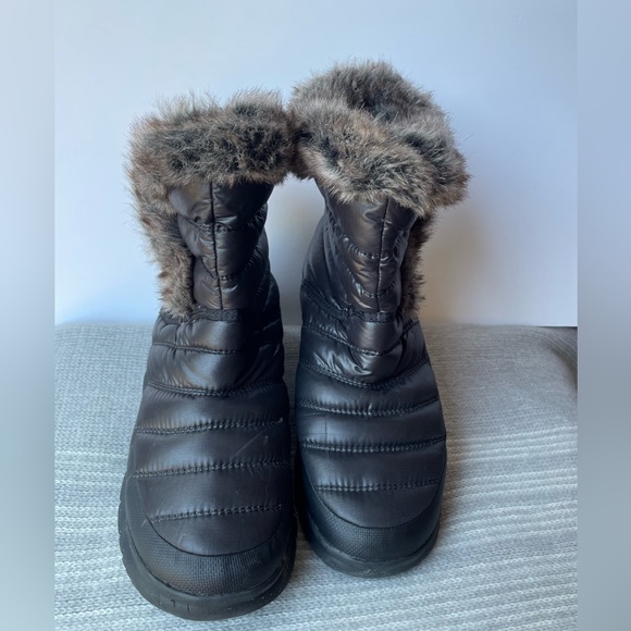 The Northface Thermoball Boots - Picture 3 of 3